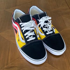 VANS OLD SKOOL FLAME black and red. Size 12